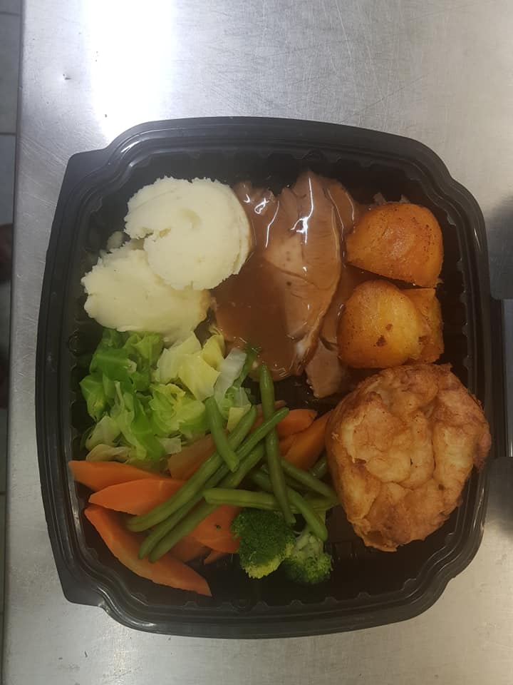 Sunday roast dinner delivery in Northampton